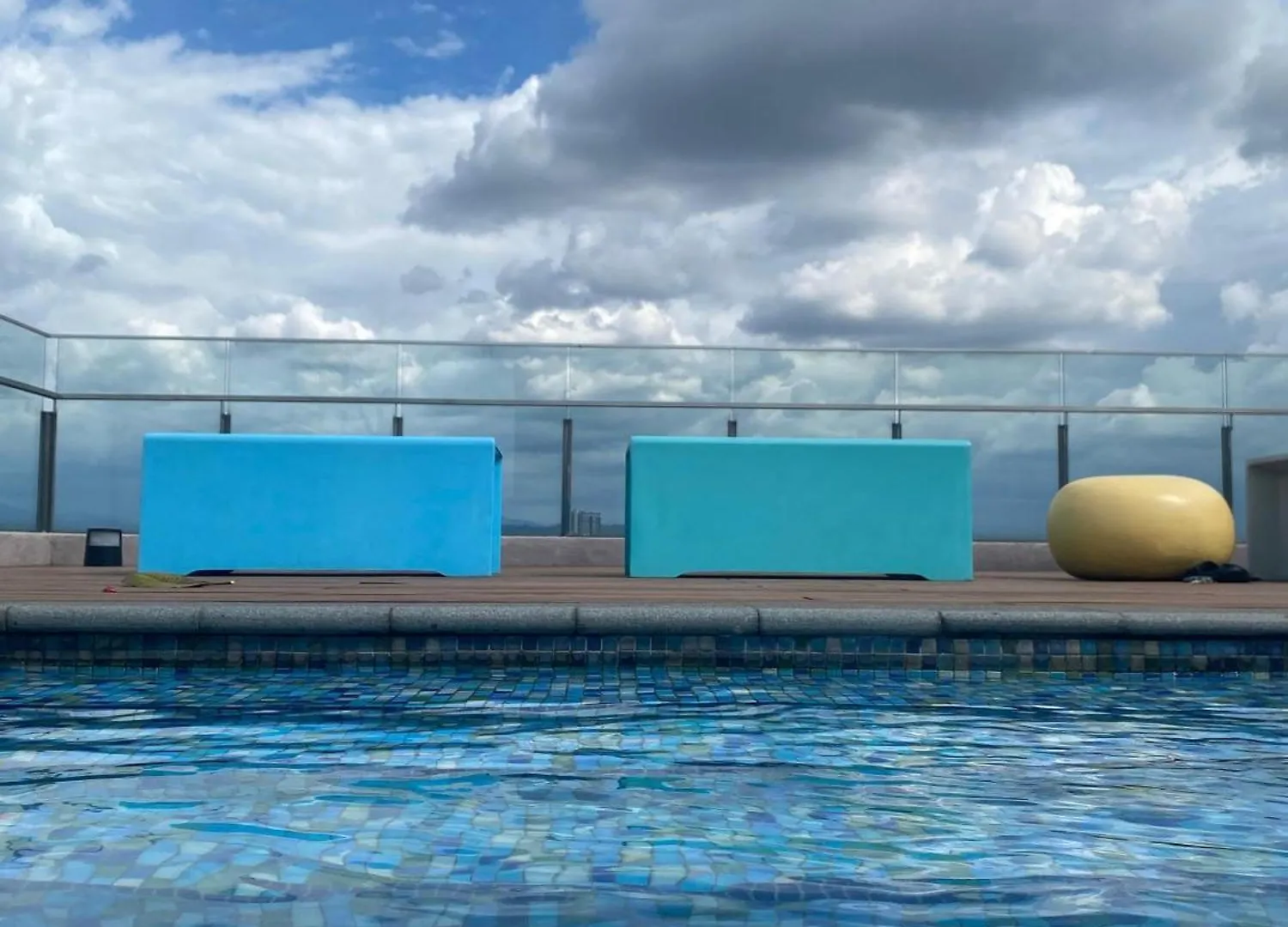 The Riveria City By 54Th Fl00R Swimming Pool Kuala Lumpur